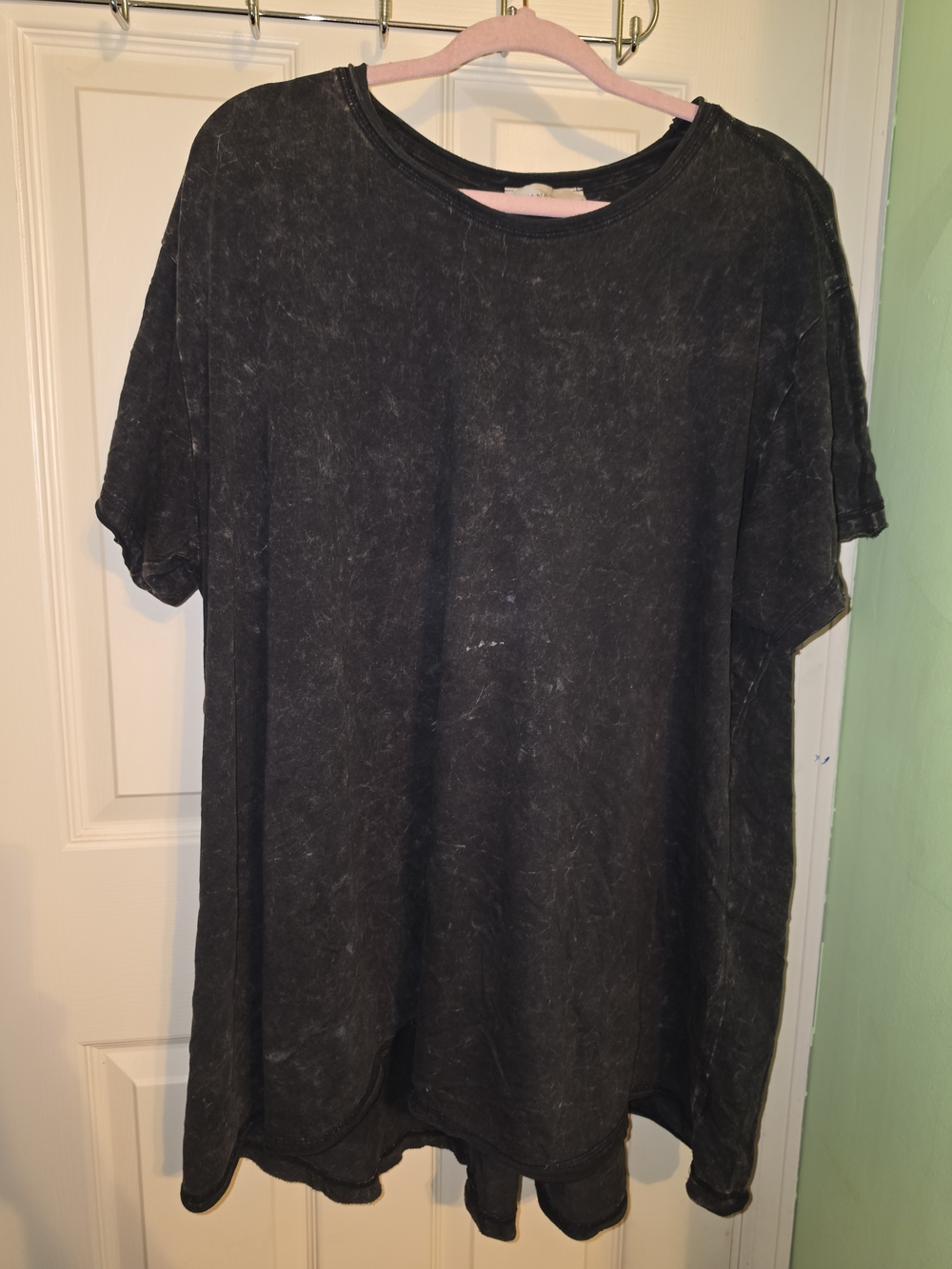 Zenana Outfitters Black Washed Short-Sleeve Tee